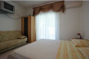 Croazia Privát Kaštel Štafilić, Esterno